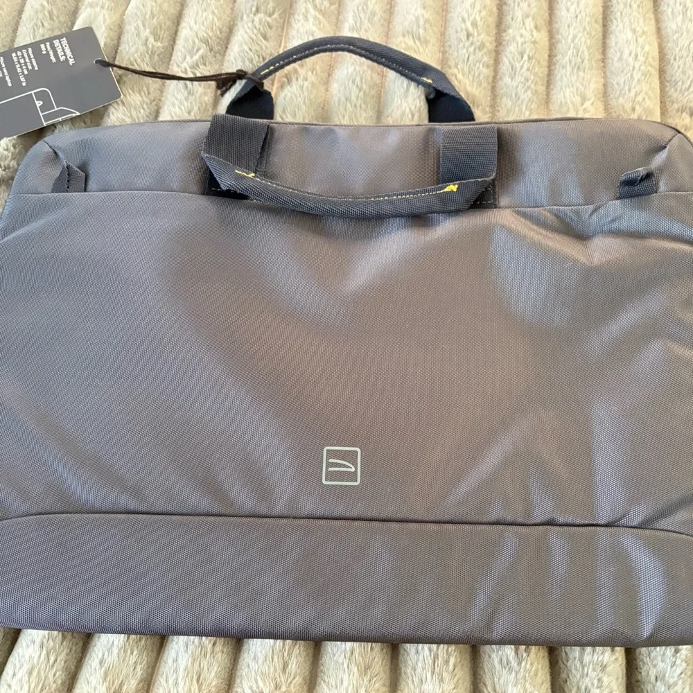 TUCANO smilza slim laptop bag